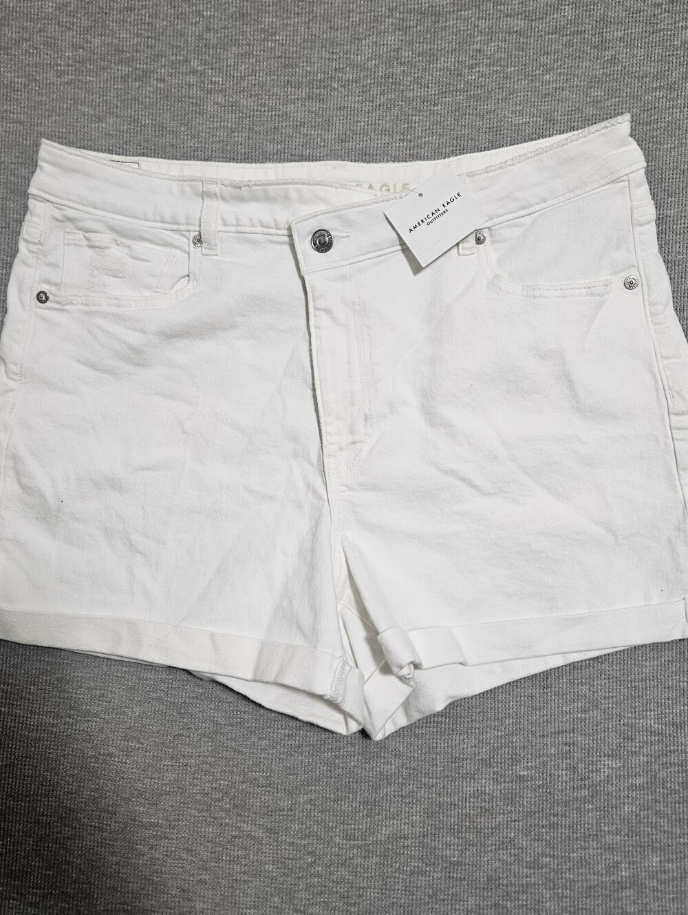 American Eagle White Mid-Rise Denim Shorts Size 16 NwT